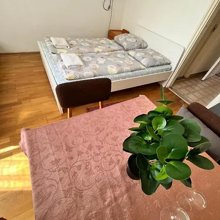 Hajos Apartmans *