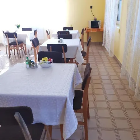 Hajos Apartmans Apartment *